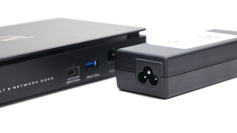點我看大圖 OWC 經典設計下,從需求出發,內建三個網路的 Thunderbolt 5 Dual 10GbE Network Dock