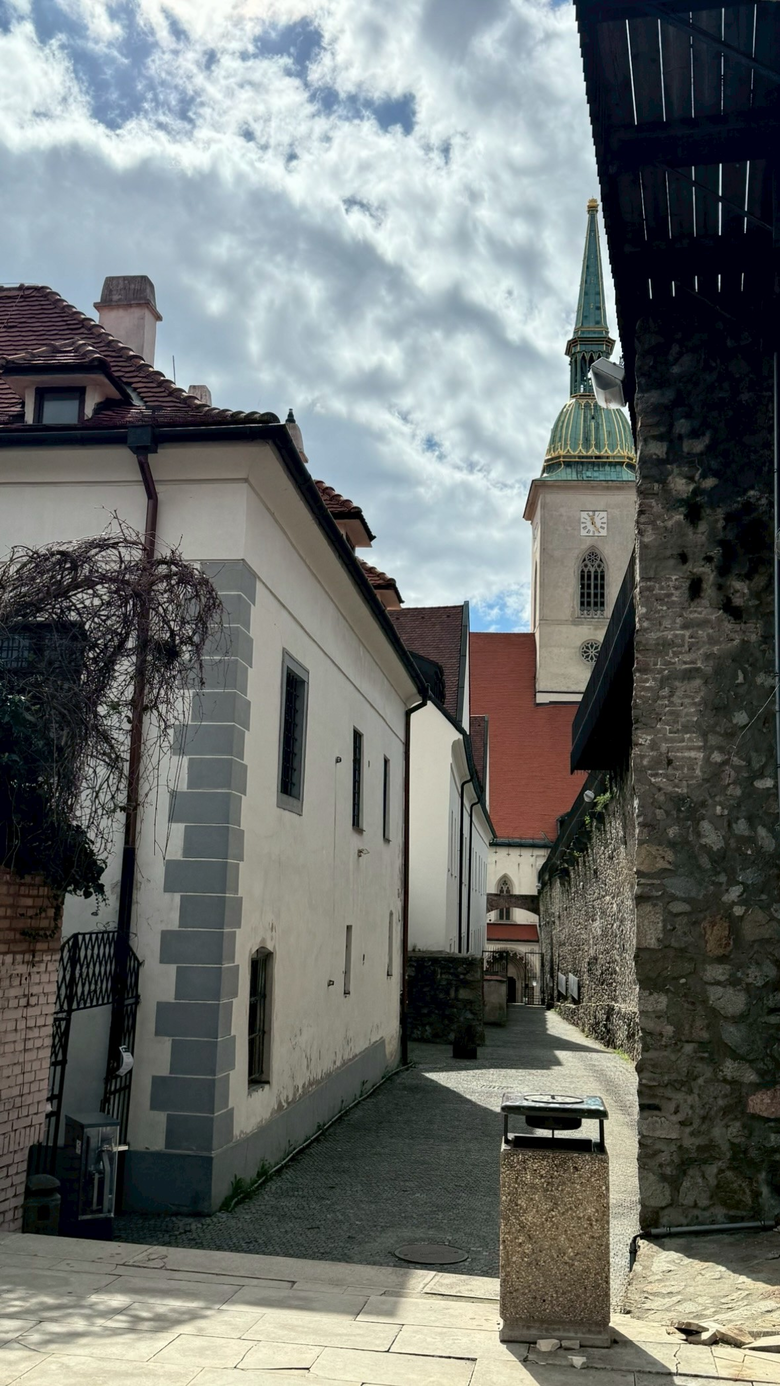 斯洛伐克：穿梭舊城與老城堡歷史 - 3°C東歐漫遊紀實