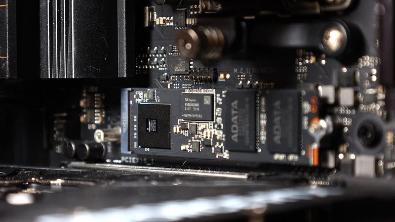 點我看大圖 4TB 大容量 TLC SSD 好選擇 ADATA XPG S70 Blade