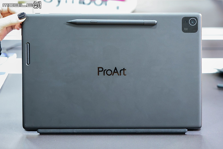 【CES2026】ASUS ProArt 創作者筆電首推 GoPro Edition,從專屬按鍵到設計彩蛋的深度連動