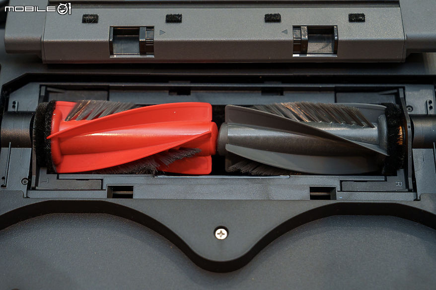 Roborock Saros 20 試用報告｜避障、跨障一把抓的全方位掃拖機器人