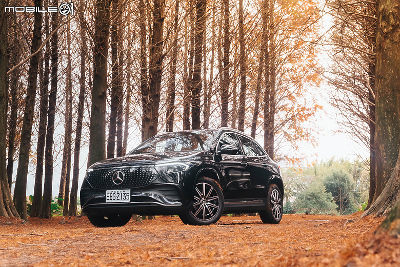駕著新年式Mercedes-Benz EQA 250+走訪落羽松景點｜配備到位的優質代步車人選！