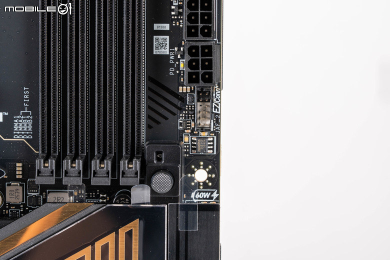 微星 MEG X870E ACE MAX 主機板開箱實測 在滿載規格配置中提供更高超頻潛力