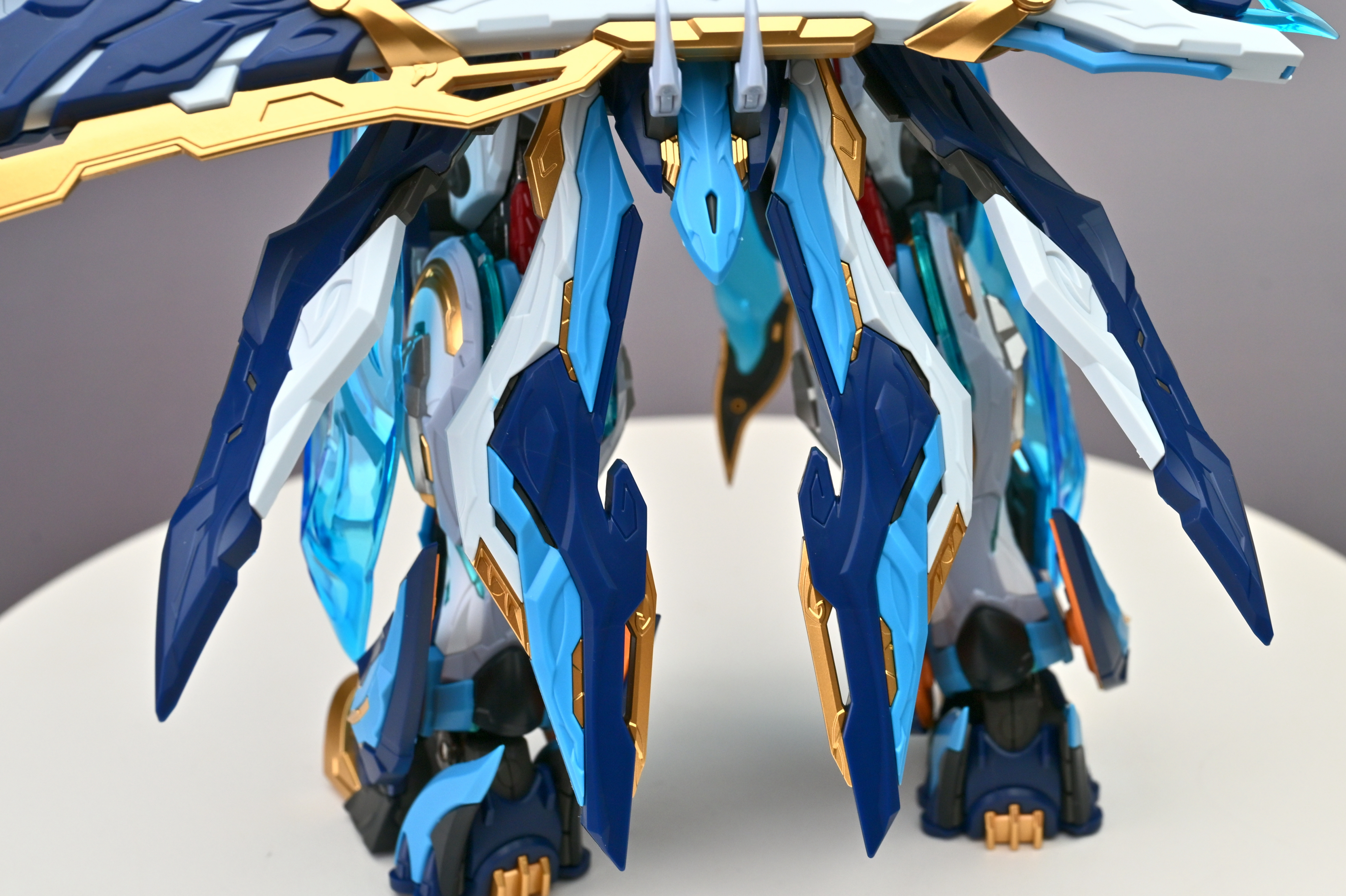 點我看大圖 【摩動核】空間殺手桌面壓制!摩動核魔禮青組裝版,春酒上看誰有本事帶走這尊機甲戰神!