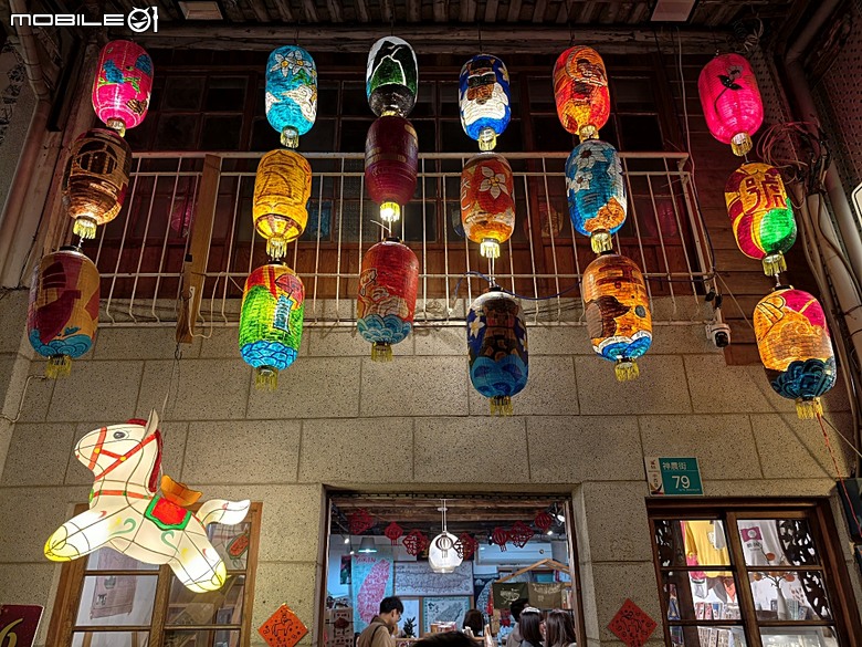 【小惡魔驫到成功】普濟殿燈會與馬年神農街花燈展,過年來臺南賞燈海 — 2026年新年走春 第二站
