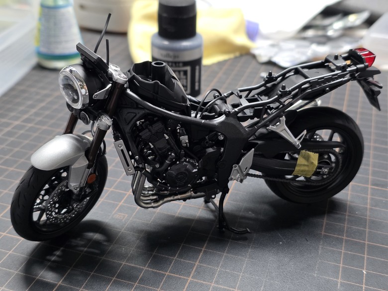 【模型樣品製作】TAMIYA 新製品 1/12 HONDA CB1000F