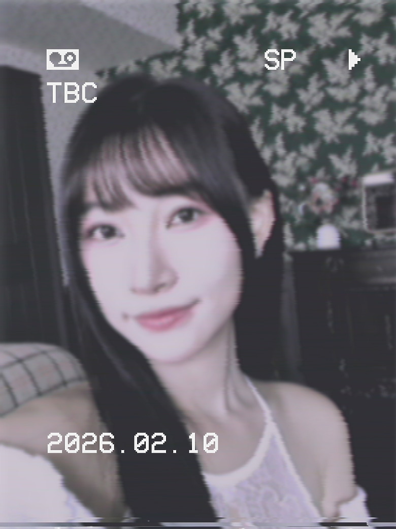 富士 instax mini Evo Cinema 評測｜「年代轉盤」玩出百種風格、15 秒影片帶你穿越時空！