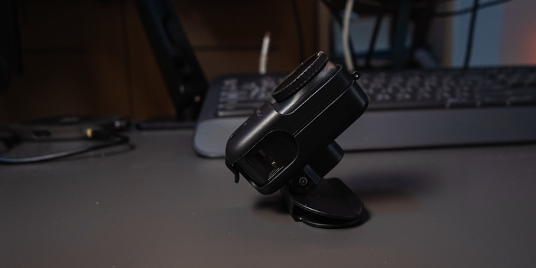 不貴卻很好用｜DJI OSMO NAMO 旋轉式帽夾