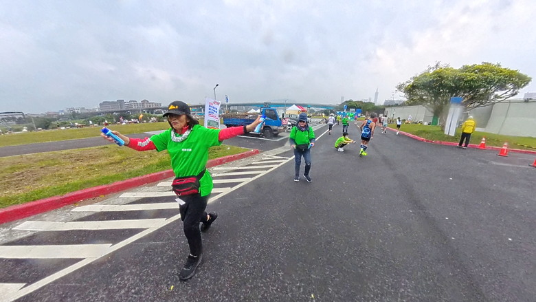 (映像運動) “2025臺北馬拉松 EP3”找回成功挑戰初馬的感動in 2025臺北馬拉松 42k(天氣：陰雨、起跑氣溫：20、濕度：84%)