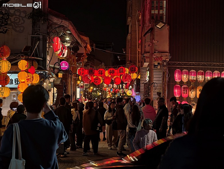 【小惡魔驫到成功】普濟殿燈會與馬年神農街花燈展,過年來臺南賞燈海 — 2026年新年走春 第二站