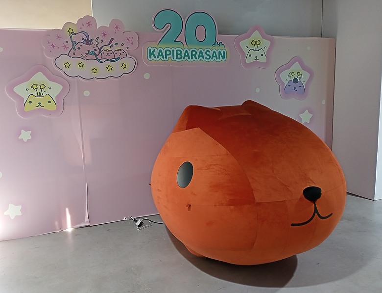 【小惡魔驫到成功】水豚君20周年紀念快閃店