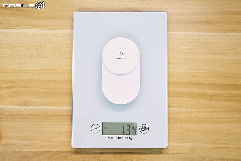 點我看大圖 「 開箱 」Hipporizz Zeno Qi2.2 25W 三合一無線充電器開箱與使用心得分享