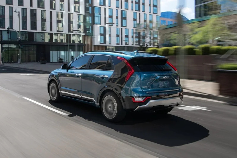 插電式複合動力無市場？Kia Niro PHEV宣告退出北美市場，產品線簡化邁向純電！