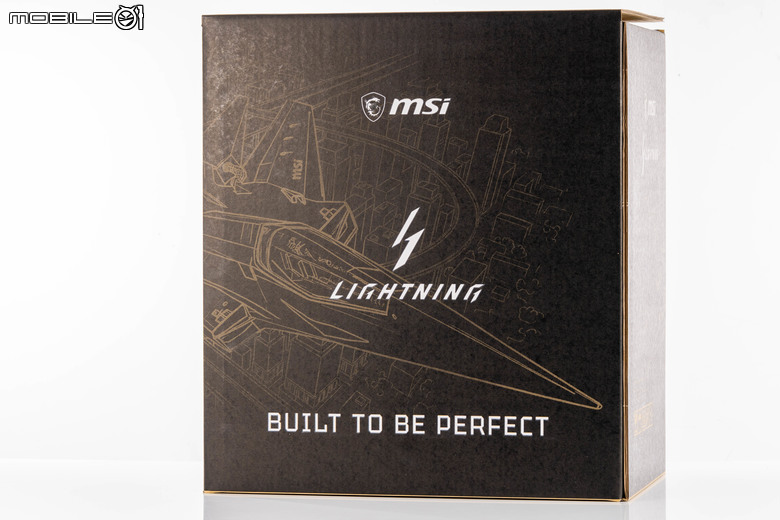 微星 GeForce RTX 5090 32G Lightning Z 顯示卡開箱實測 打造效能天花板 全球限量 1300 張的超頂之作