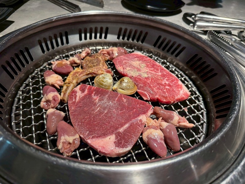 【小惡魔驫到成功】MEAT IN燒肉時光—燒肉火鍋放題 西門店◆平日優惠開箱:最便宜價位 也能吃得很像在炫耀