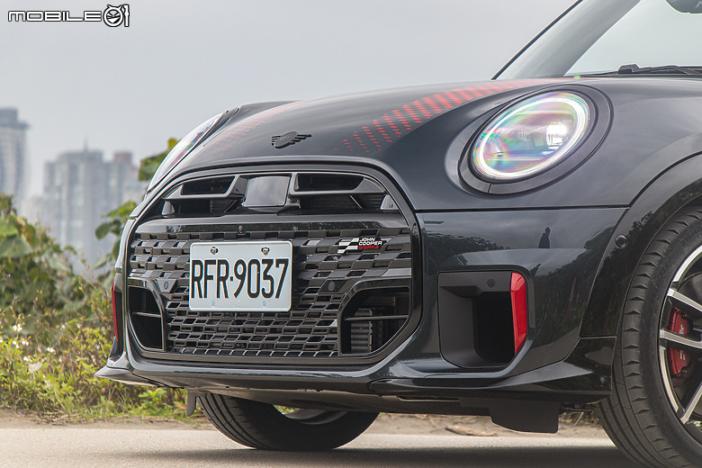 MINI John Cooper Works Cabrio 試駕｜加辣要加價，愛現沒在怕！