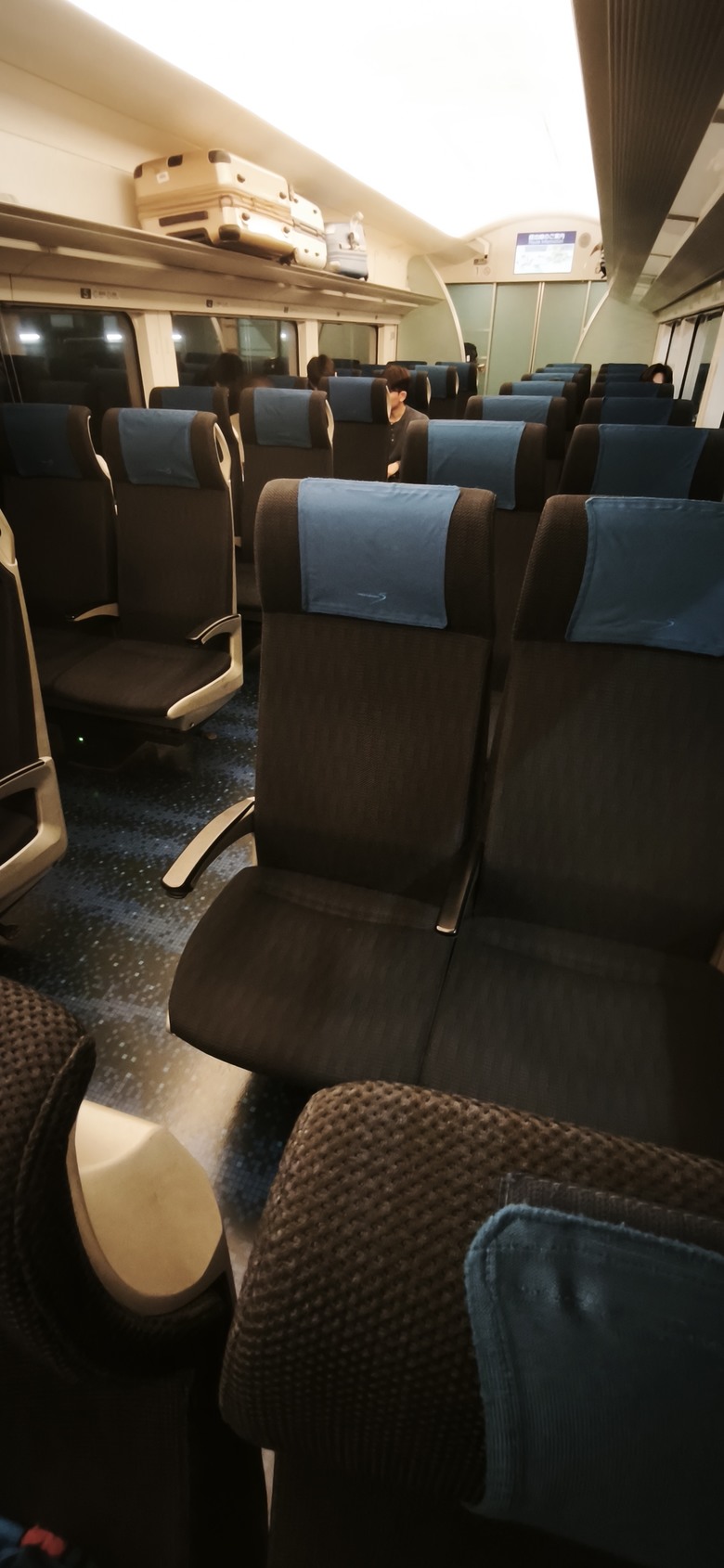 [分享] 成田空港到上野，京成Skyliner搞定