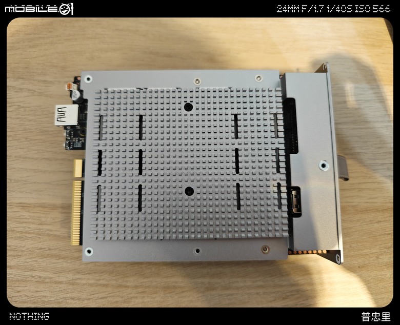 點我看大圖 當平靜的機架再起漣漪:飛牛 Evo 2 與我的 Asustor AS6702T v2