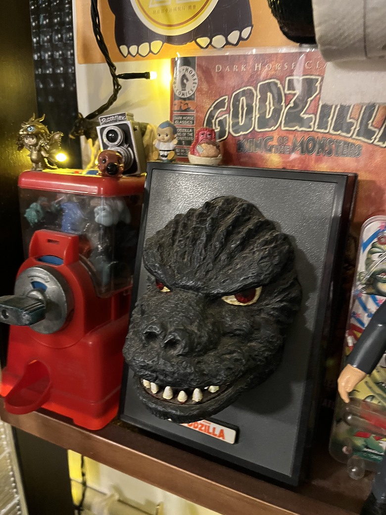 【小惡魔驫到成功】哥吉拉來襲！高雄鹽埕「怪獸喫茶」咖啡店