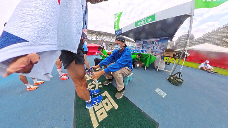 (映像運動) “2025臺北馬拉松 EP3”找回成功挑戰初馬的感動in 2025臺北馬拉松 42k(天氣：陰雨、起跑氣溫：20、濕度：84%)