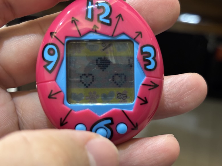 孵了30年！全新初代1996年版電子雞開箱！