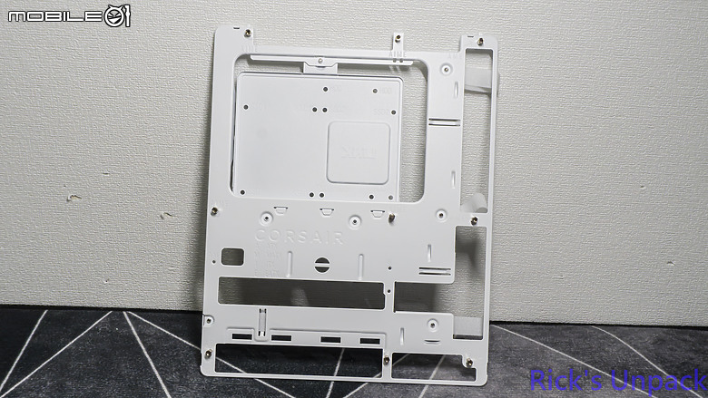 【開箱】終極機殼改裝 | FRAME 4000D LCD RS ARGB WHITE