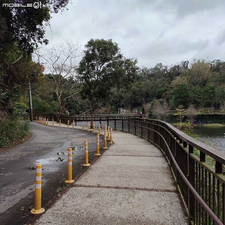 【健行】被譽為「新竹版日月潭」的峨眉湖，走了趟環湖步道，但是...!