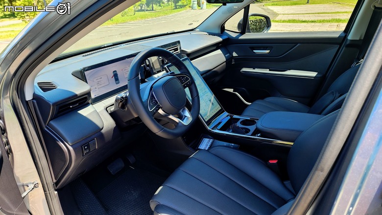 Luxgen n7 純粹版實測：在品牌退場之後，這台車還剩下什麼？