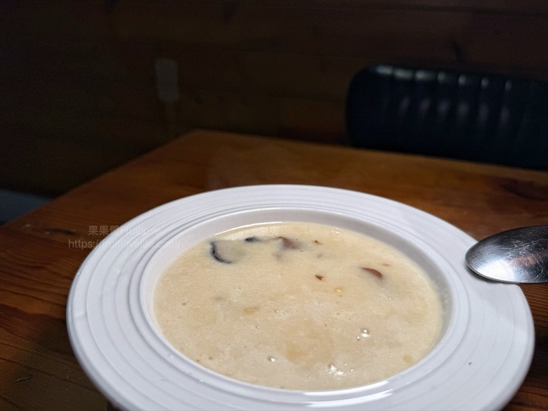 逢甲巷弄深夜微醺食堂,義大利麵份量多又好吃,六種口味給你挑選