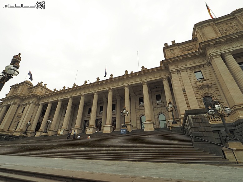 墨爾本CBD之聖巴特利爵主教座堂 (Saint Patrick's Cathedral)、皇家拱廊(Royal Arcade)、舊郵政局(Former General Post Office)、中央拱廊(Centreway Arcade)、咖啡巷(Degraves St)，附掛墨爾本經典咖啡館 Brunetti Oro Flinders Lane — 2026東澳洲四大城巡遊之墨爾本段 第2部