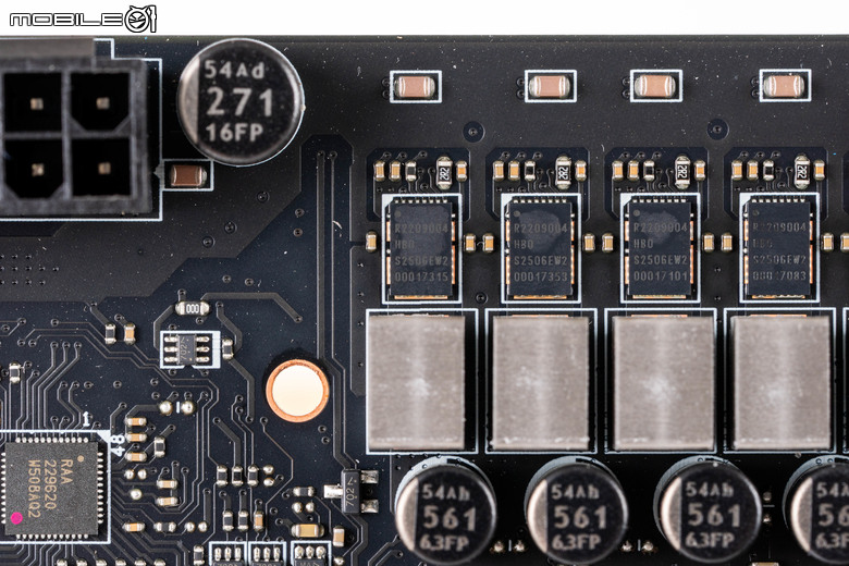 微星 MEG X870E ACE MAX 主機板開箱實測 在滿載規格配置中提供更高超頻潛力