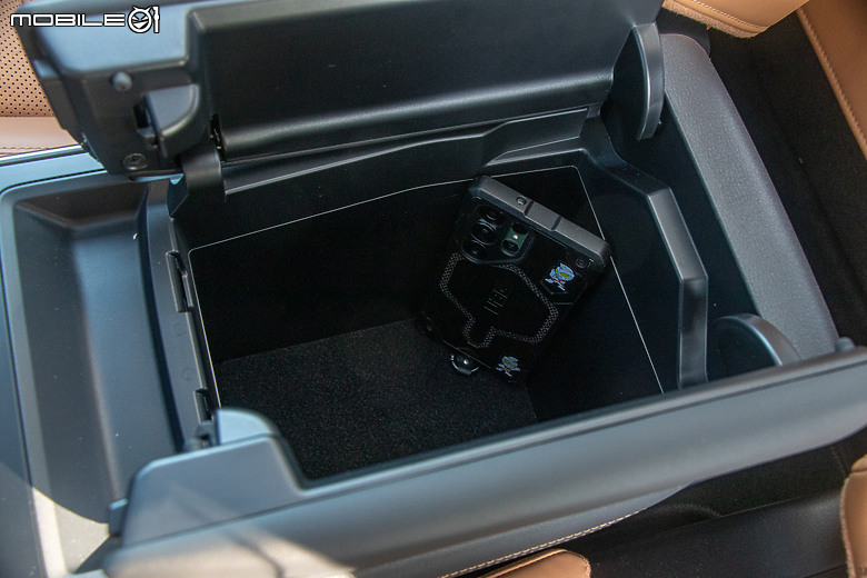 平價奢華的日韓對決！Hyundai Santa Fe Calligraphy vs. Mazda CX-90