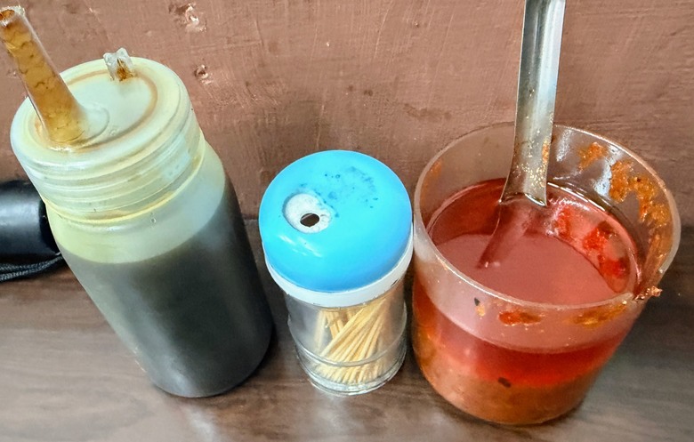 【新莊臭豆腐】廟口人氣小吃一次吃齊！種類超多、天天吃也不膩的平價美味