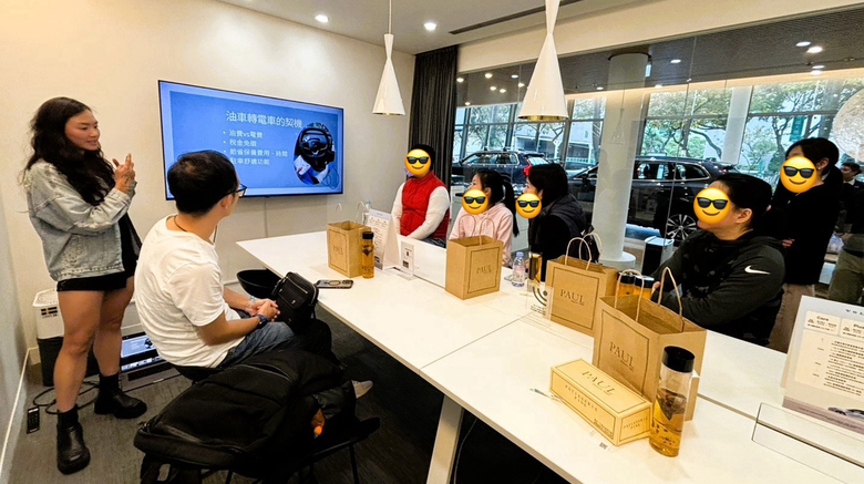 來聽鐵人獸醫郭霏實用推坑?參加EX30內湖展間一日店長吃喝試駕活動
