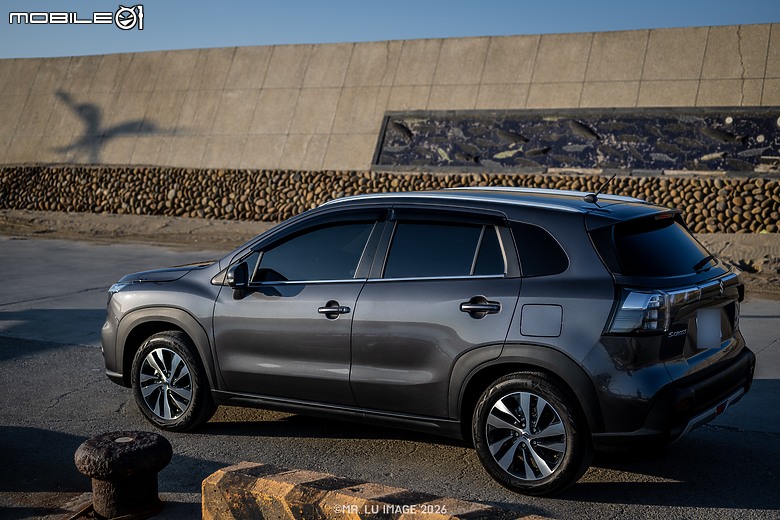 點我看大圖 2026元旦|『開箱』|2025年式 SUZUKI S-CROSS ALLGRIP