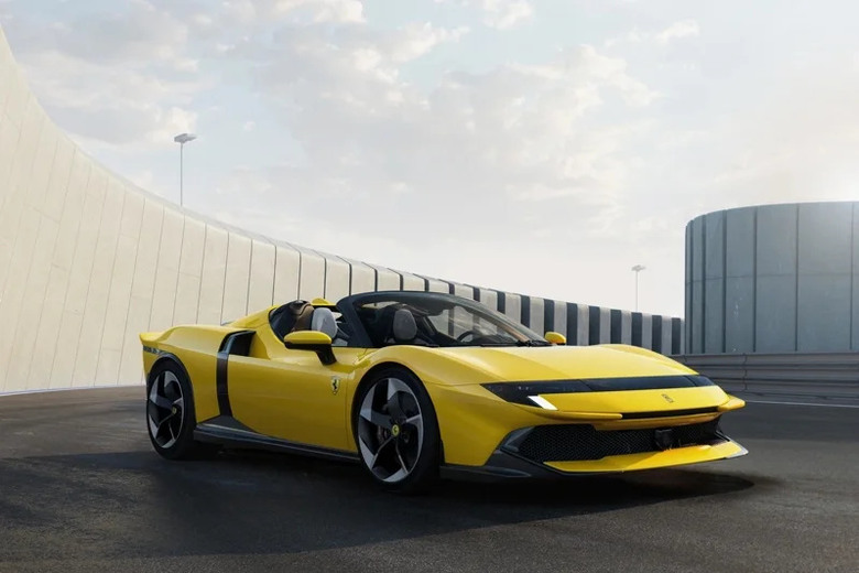 只想享受狂野性能而不在乎油耗 法拉利：多數PHEV車主不常充電