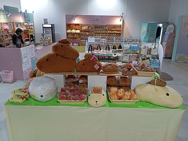 【小惡魔驫到成功】水豚君20周年紀念快閃店