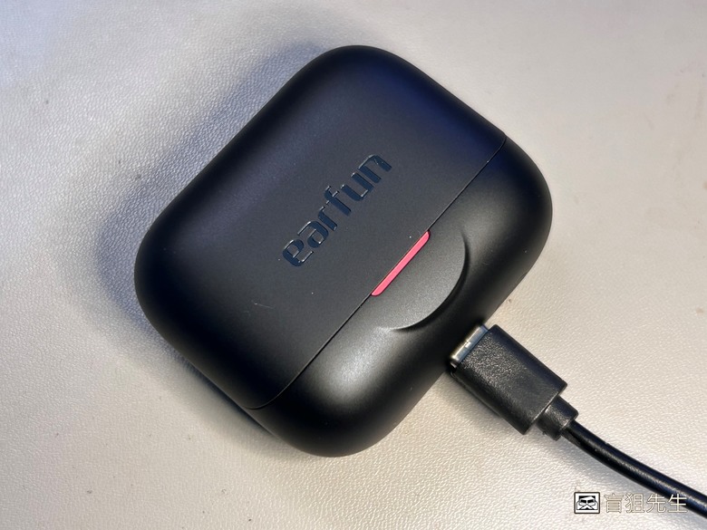 【盲狙先生傳118】EarFun Air Pro 4+ Premium Sound | 紅點設計獎逸品入手!! 厚實而深暖的音質、全新藍牙6.0、AI翻譯、自適應降噪與雙驅動單體設計的高性價旗艦