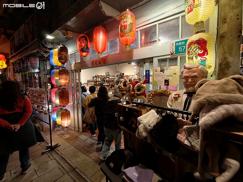 【小惡魔驫到成功】普濟殿燈會與馬年神農街花燈展,過年來臺南賞燈海 — 2026年新年走春 第二站
