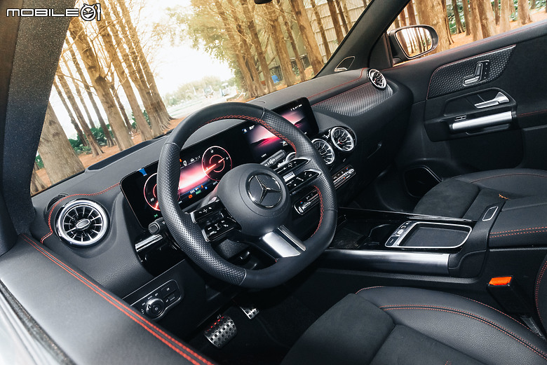 駕著新年式Mercedes-Benz EQA 250+走訪落羽松景點｜配備到位的優質代步車人選！