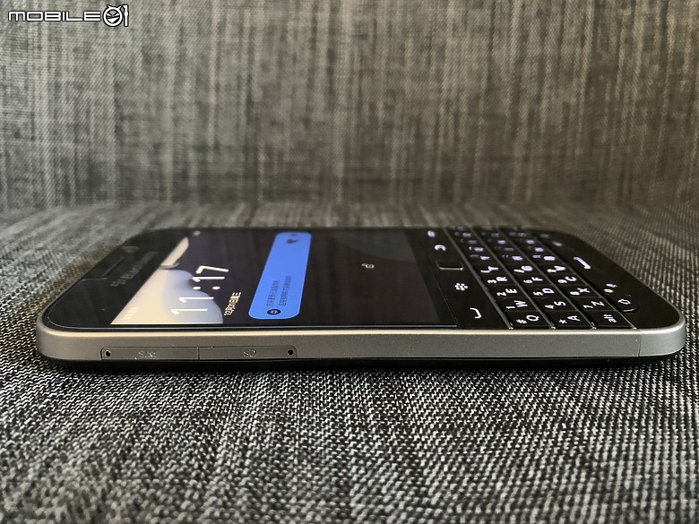 新年到 BlackBerry Classic Zinwa Q25 新色來報到