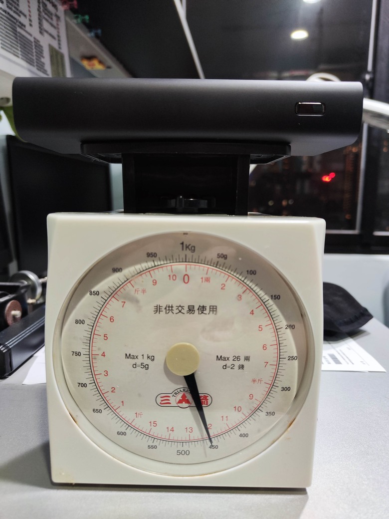 [開箱] ThinkPlus 聯想鋒行者140W快充20000毫安時筆記型電腦充電寶