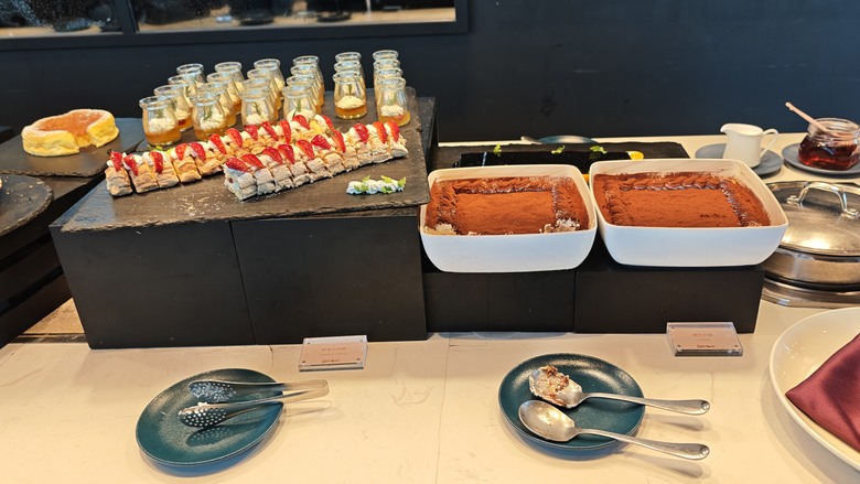 年假結束繼續吃 - 桃園和逸飯店逸市集食記分享~