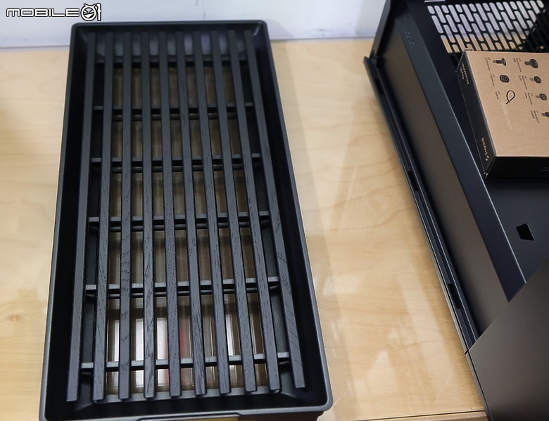 散熱強化升級 FD North 新色系 Momentum 極簡黑魂風