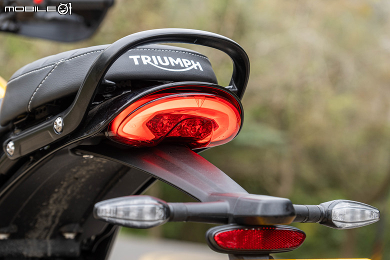 點我看大圖 Triumph Scrambler 400 XC試駕|超乎預期的單缸細緻度,優雅與野性並存。