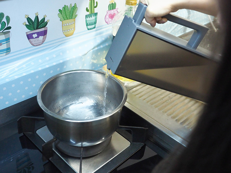 【小惡魔驫到成功】四季皆可飲 冰水・熱水・冰塊一次搞定 ｜Haier 桌上型RO冰鑽瞬熱飲水機
