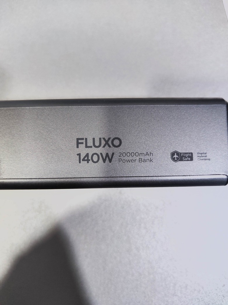 ThinkPlus鋒行者本體正面與透明設計