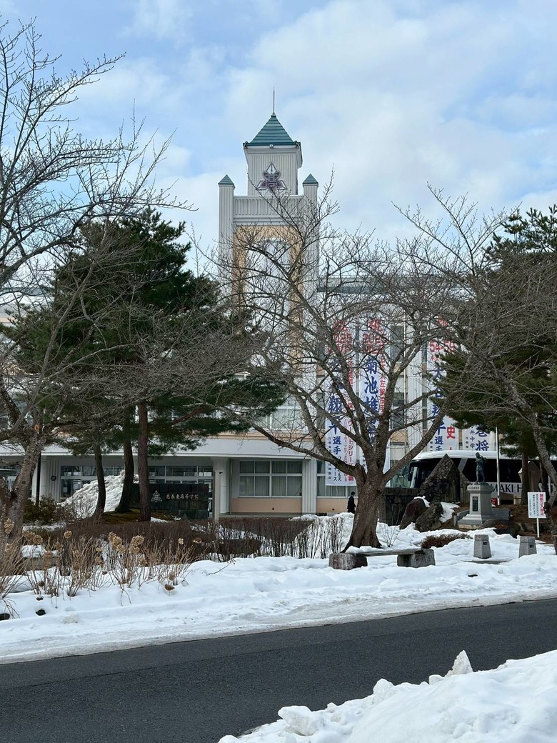 【小惡魔驫到成功】日本第一次滑雪就上手(雪鏡必備)，東北岩手縣的雫石滑雪場 (Shizukuishi)