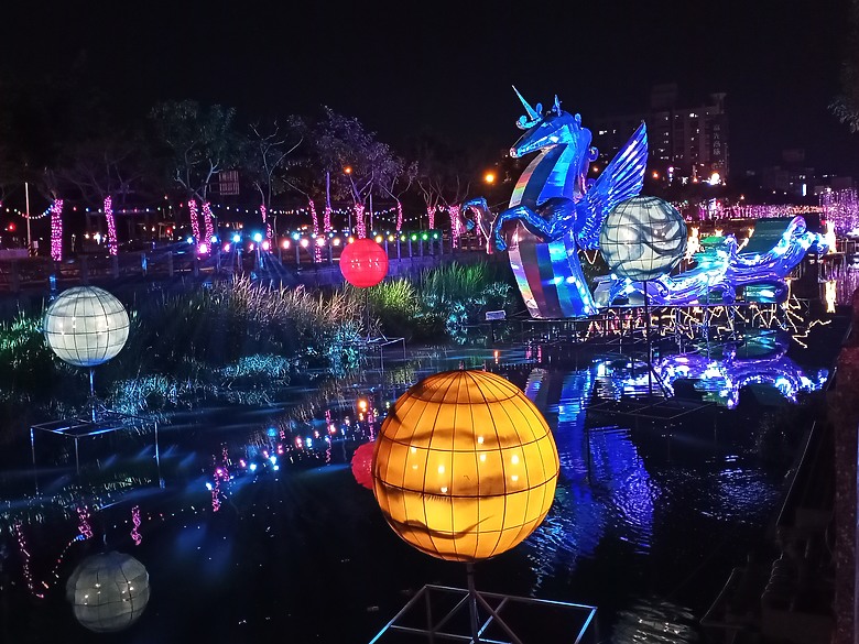 【小惡魔驫到成功】屏東燈節萬年溪燈區