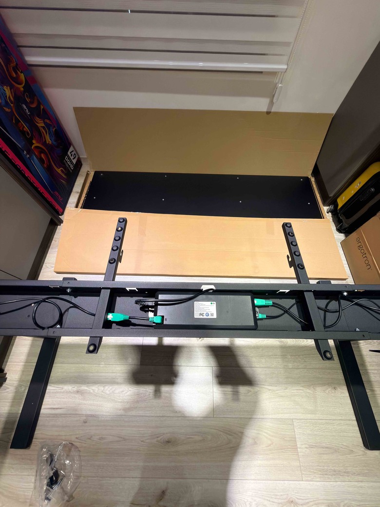 開箱&分享 IKEA升降電競桌＆Ergotron HX 螢幕支架